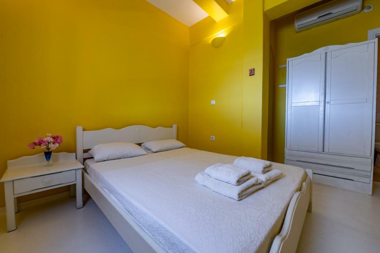 Kymothoi Rooms & Pool Bar Gavrio Exteriér fotografie