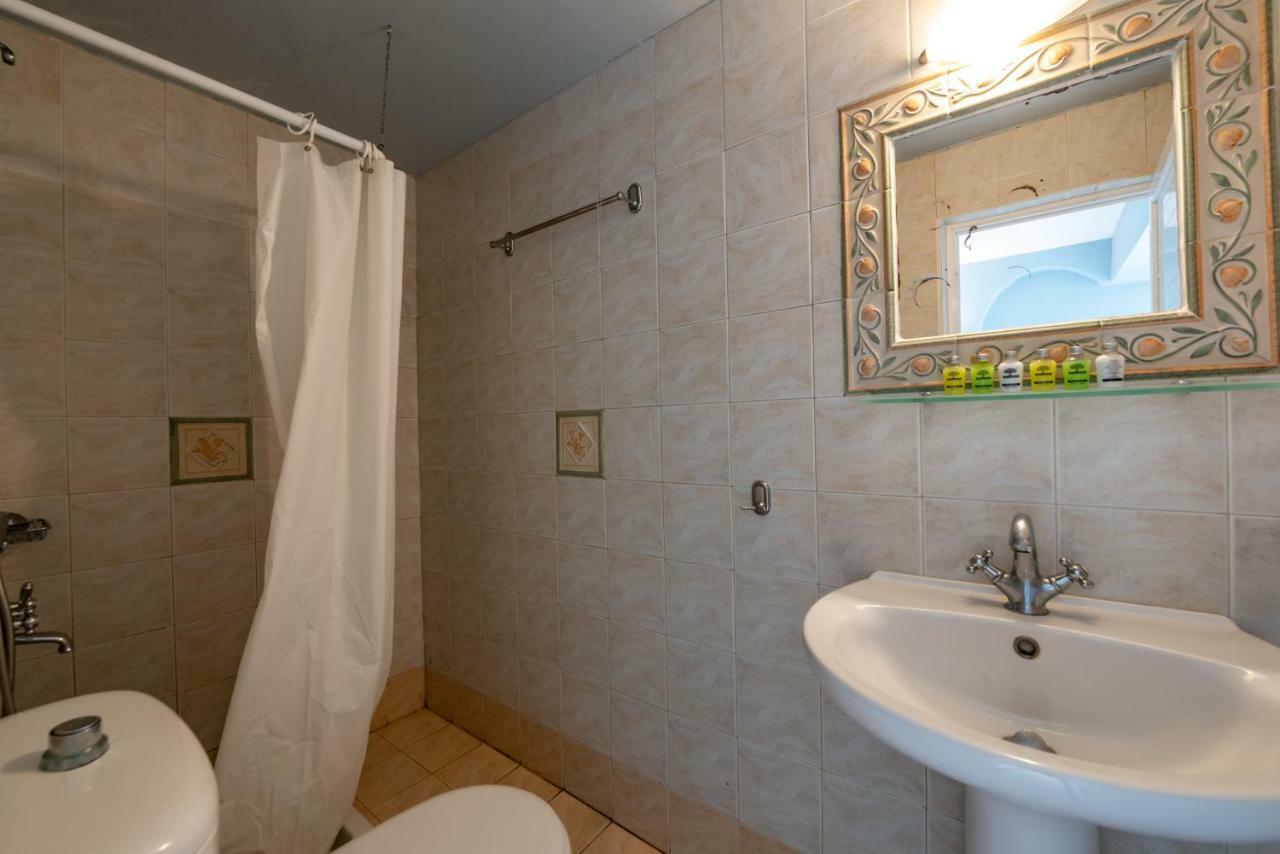 Kymothoi Rooms & Pool Bar Gavrio Exteriér fotografie